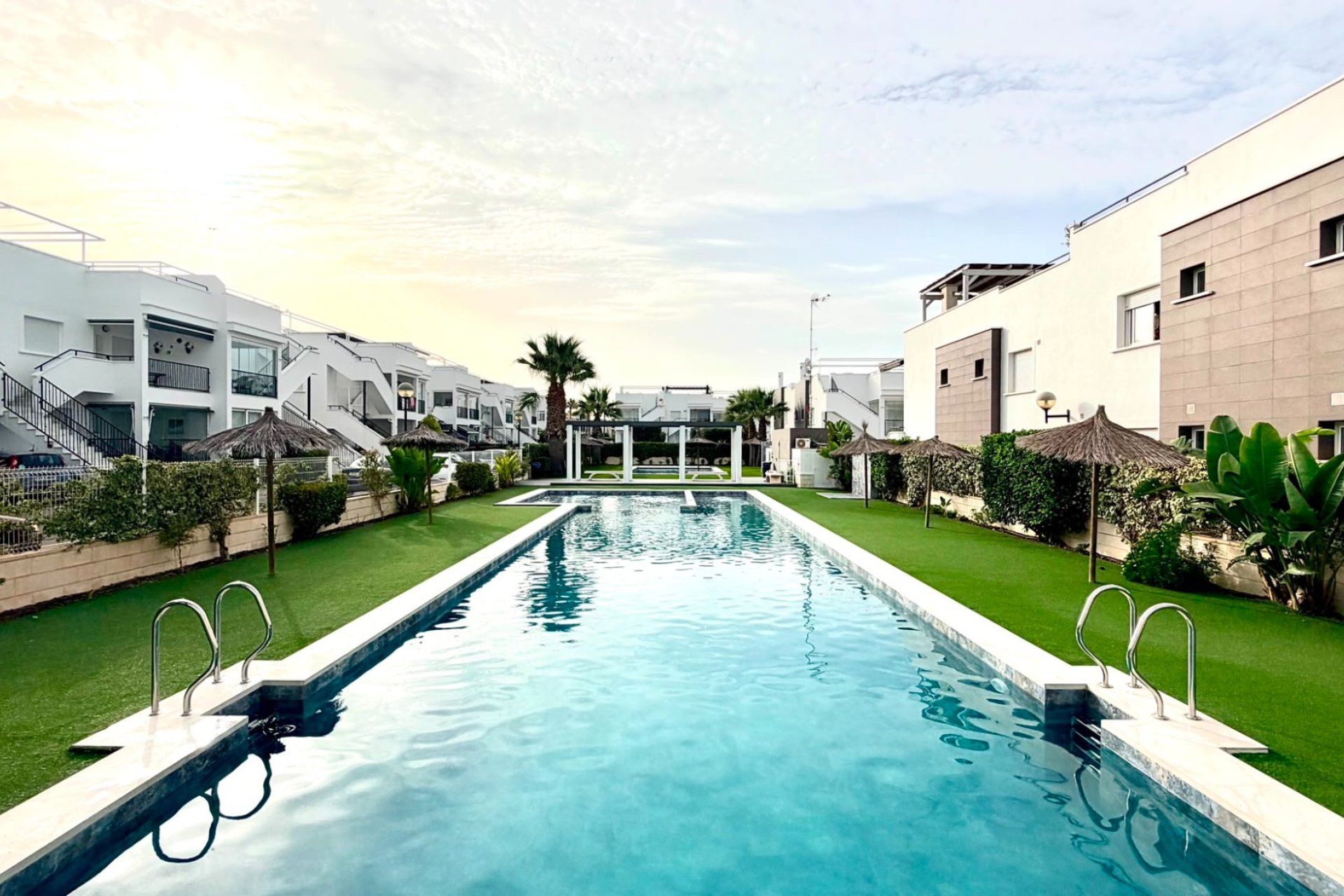 Resale - Apartment - Torrevieja - Aguas Nuevas
