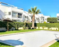 Resale - Apartment - Torrevieja - Aguas Nuevas