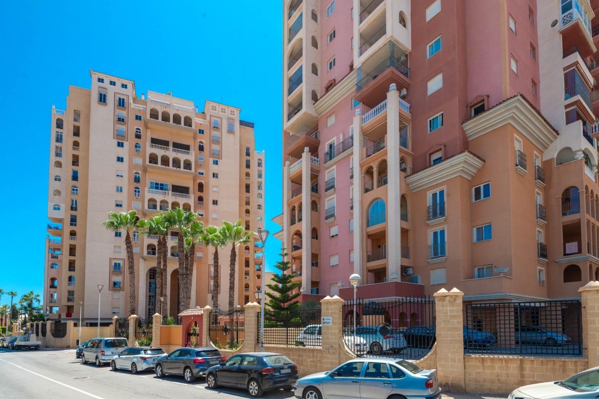 Resale - Apartment - Torrevieja - Aldea del mar