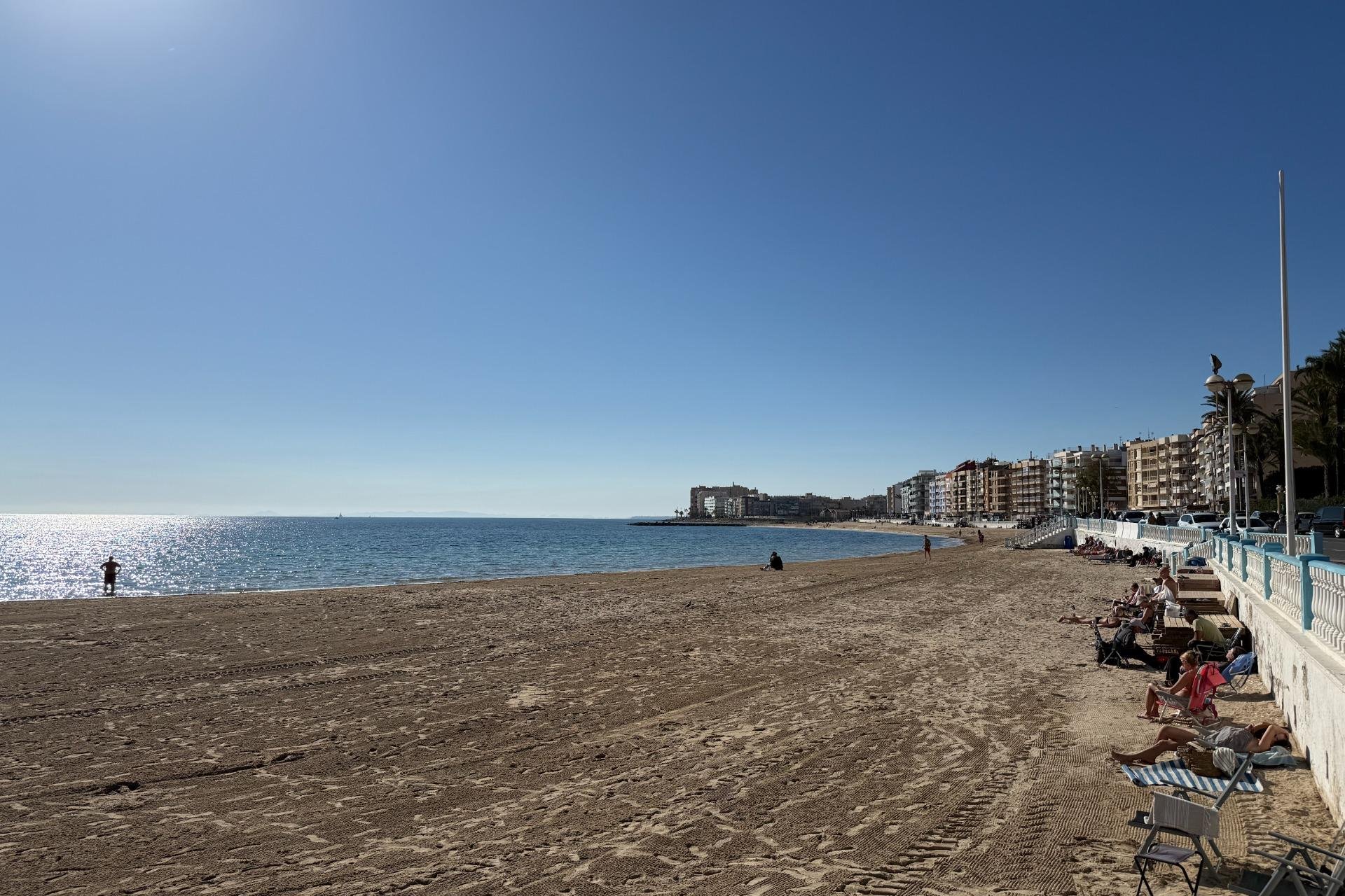 Resale - Apartment - Torrevieja - Aldea del mar
