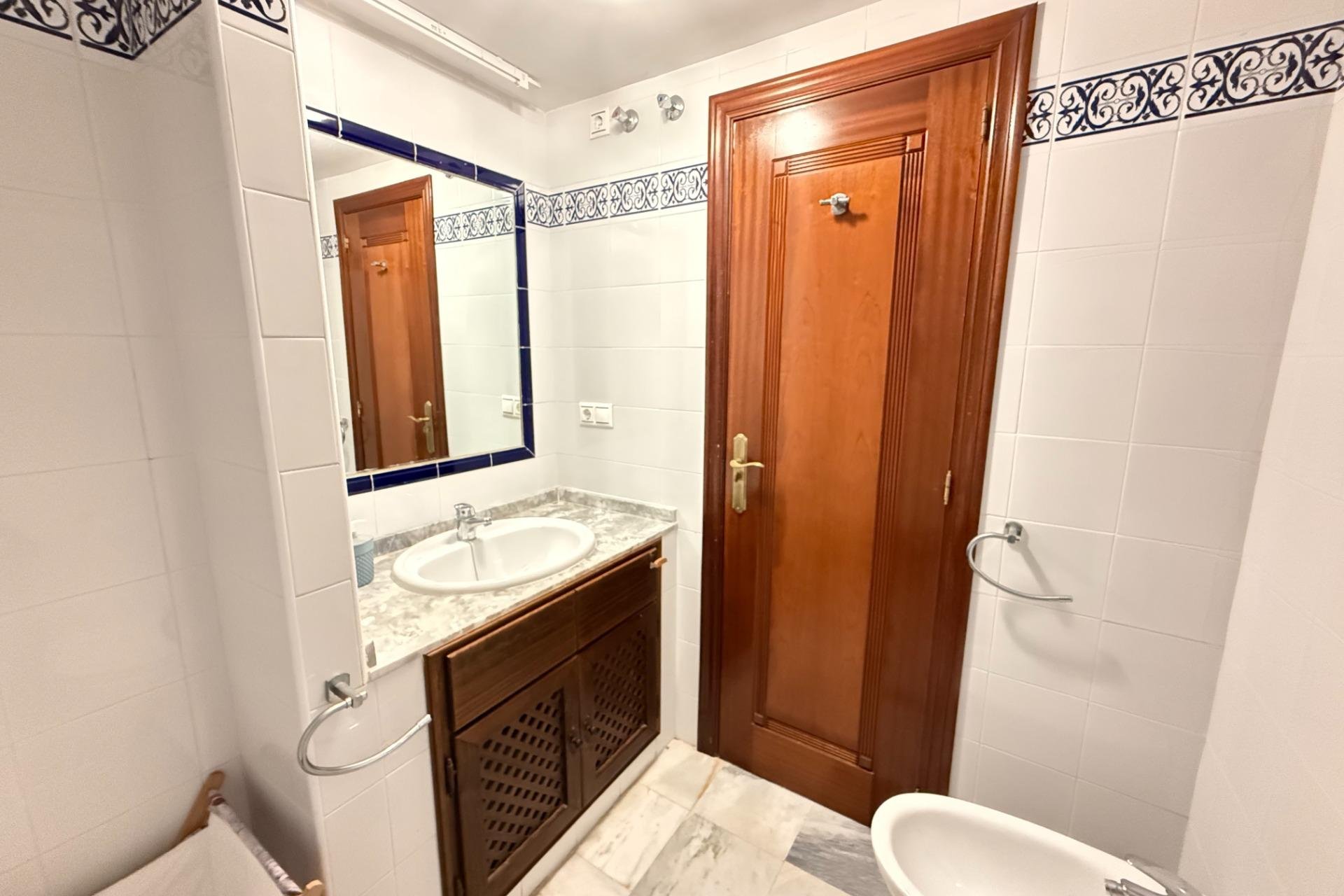 Resale - Apartment - Torrevieja - Aldea del mar