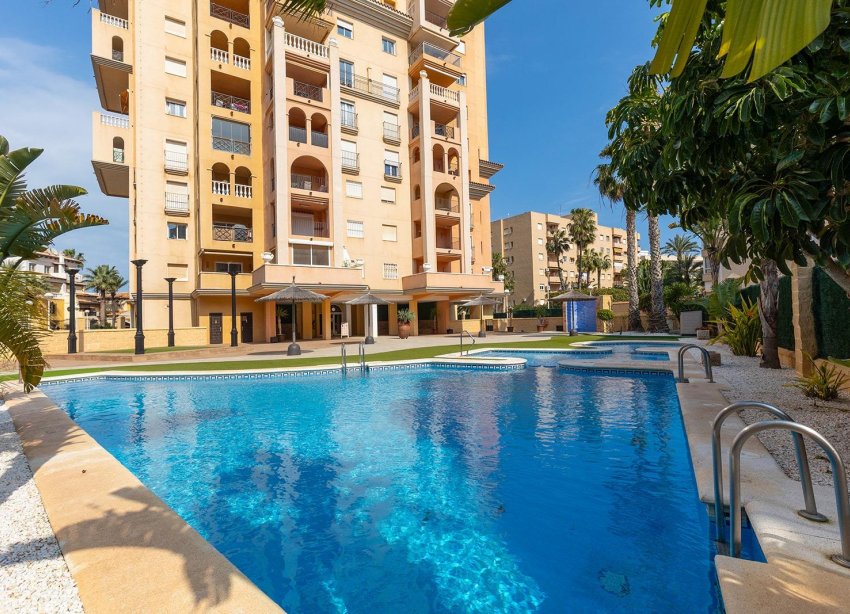 Resale - Apartment - Torrevieja - Aldea del mar