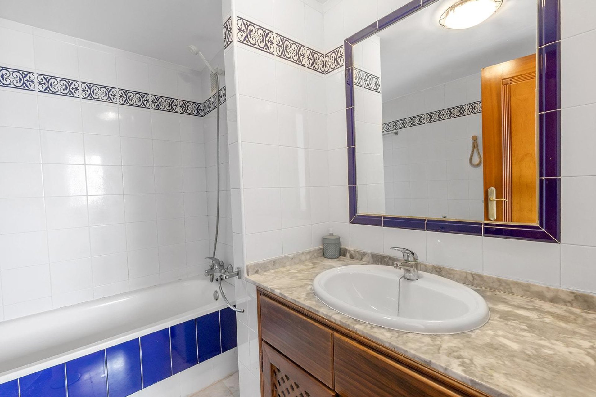 Resale - Apartment - Torrevieja - Aldea del mar