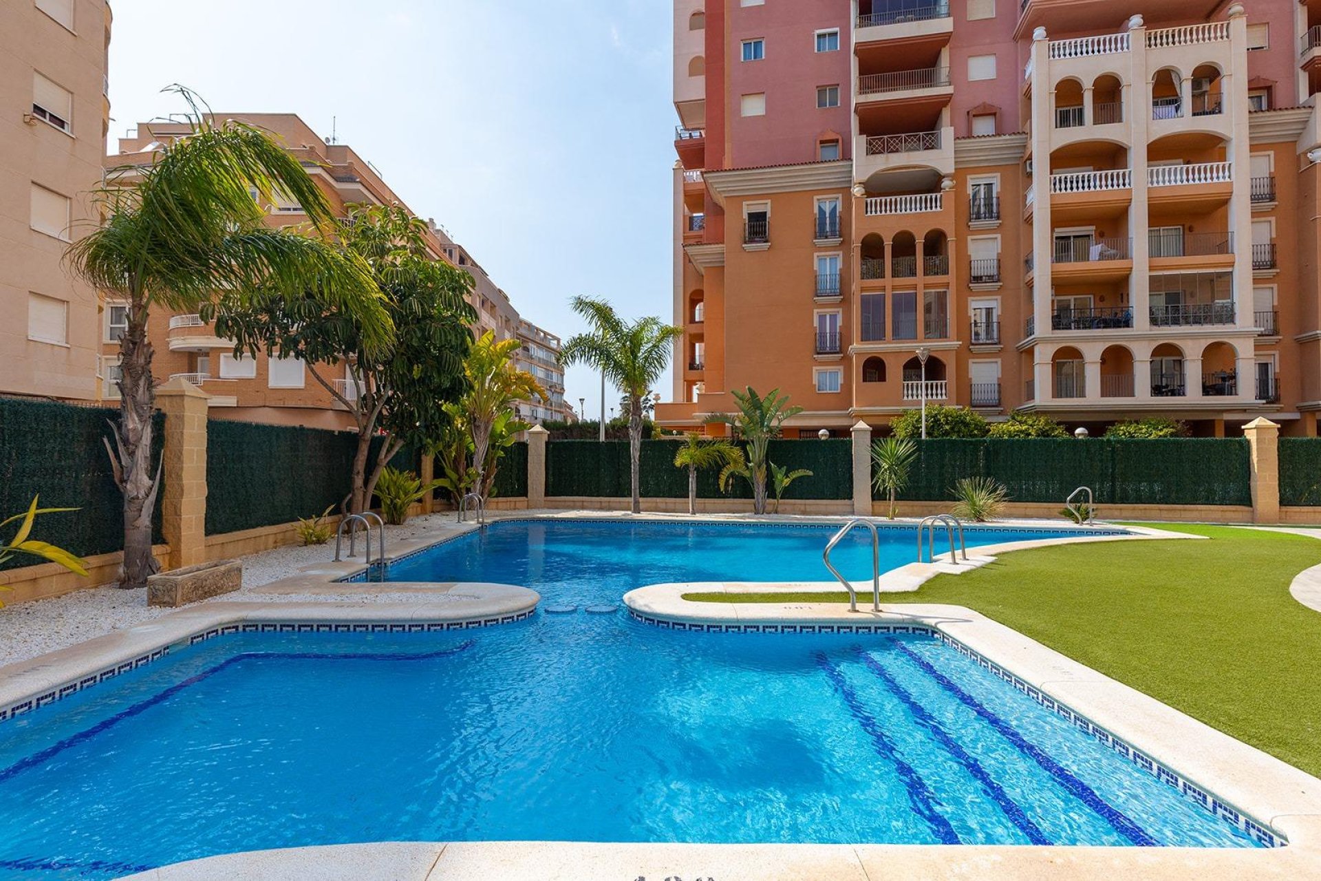 Resale - Apartment - Torrevieja - Aldea del mar