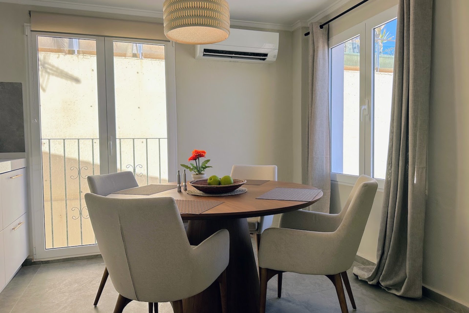 Resale - Apartment - Torrevieja - Cabo Cervera