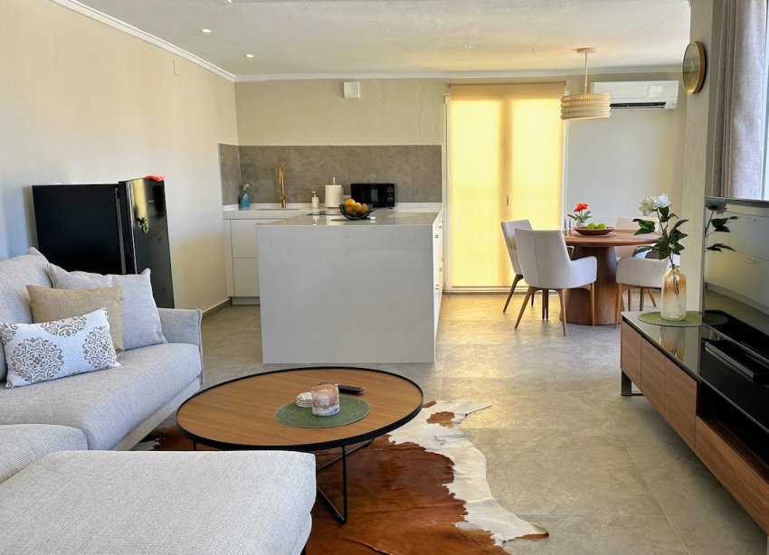 Resale - Apartment - Torrevieja - Cabo Cervera