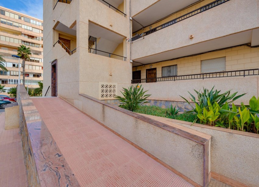 Resale - Apartment - Torrevieja - CABO CERVERA