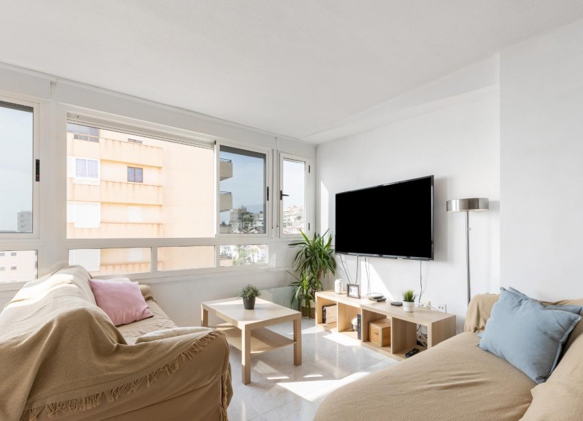 Resale - Apartment - Torrevieja - Cabo cervera