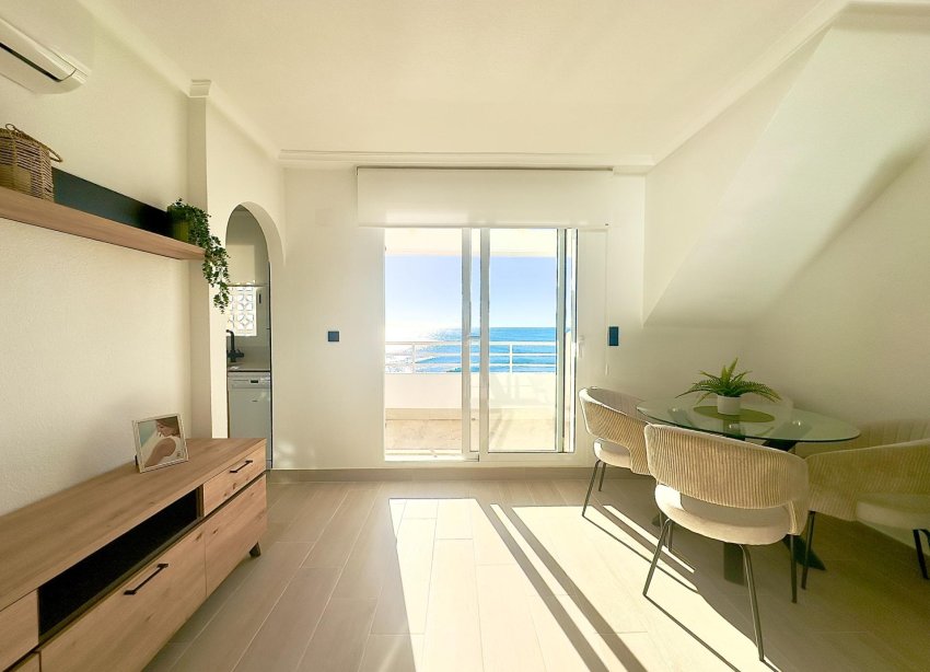 Resale - Apartment - Torrevieja - Cabo cervera