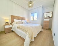 Resale - Apartment - Torrevieja - Cabo cervera