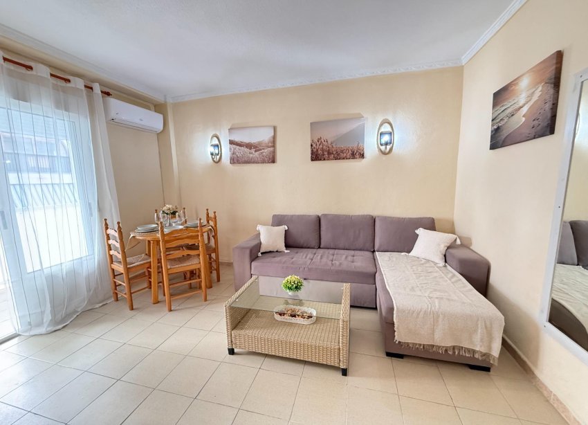 Resale - Apartment - Torrevieja - Cabo cervera