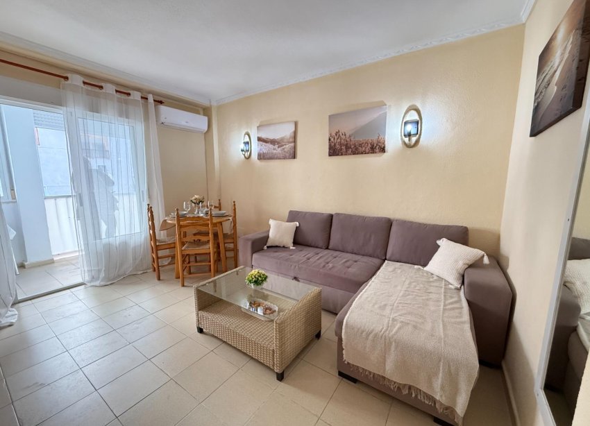 Resale - Apartment - Torrevieja - Cabo cervera