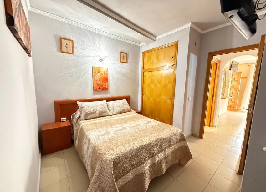 Resale - Apartment - Torrevieja - Cabo cervera