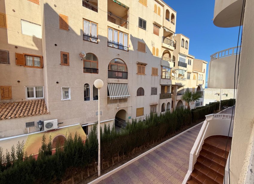Resale - Apartment - Torrevieja - Cabo cervera