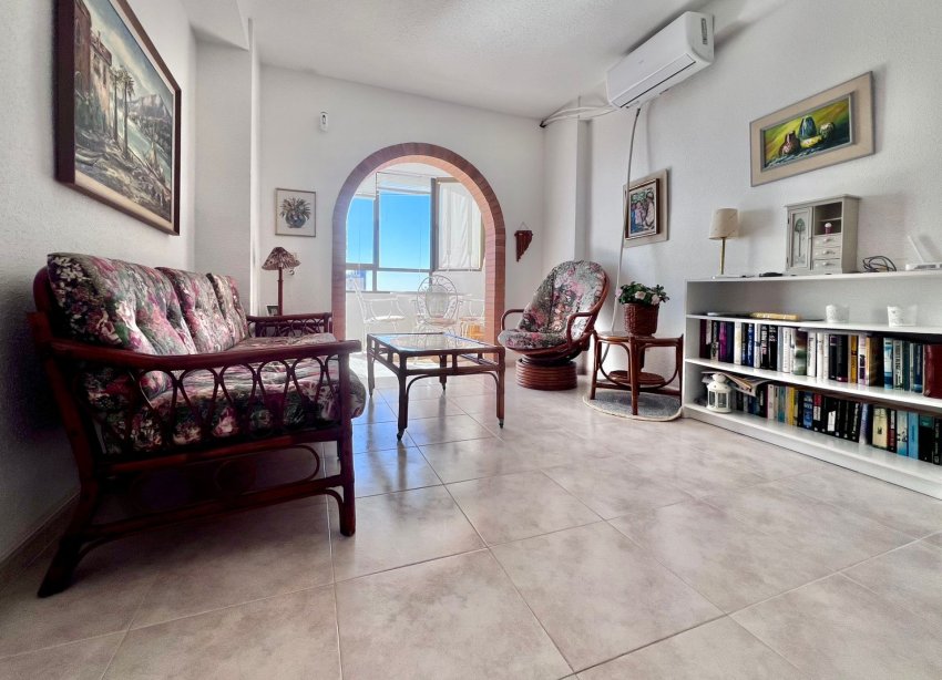 Resale - Apartment - Torrevieja - Cabo cervera