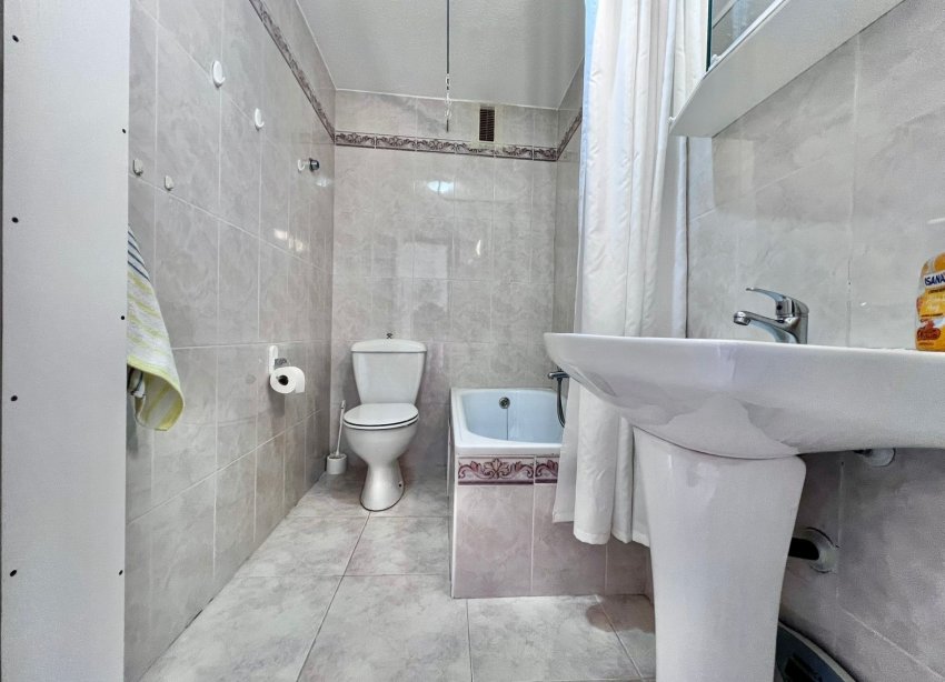 Resale - Apartment - Torrevieja - Cabo cervera