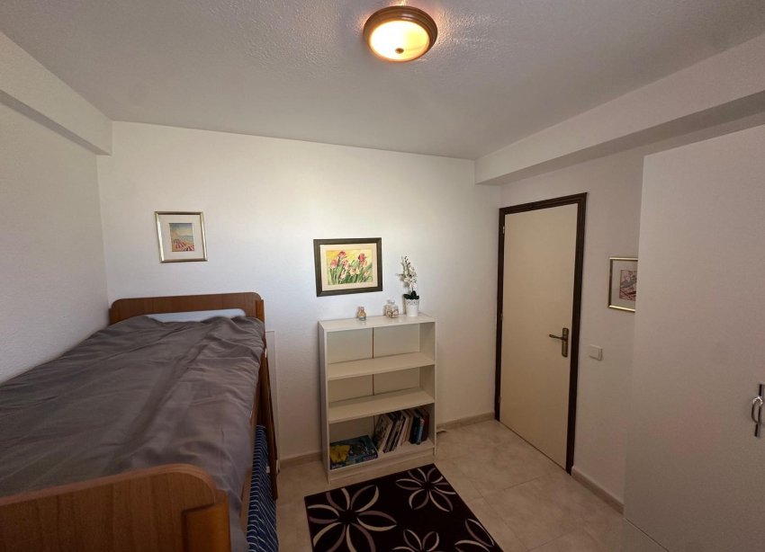 Resale - Apartment - Torrevieja - Cabo cervera