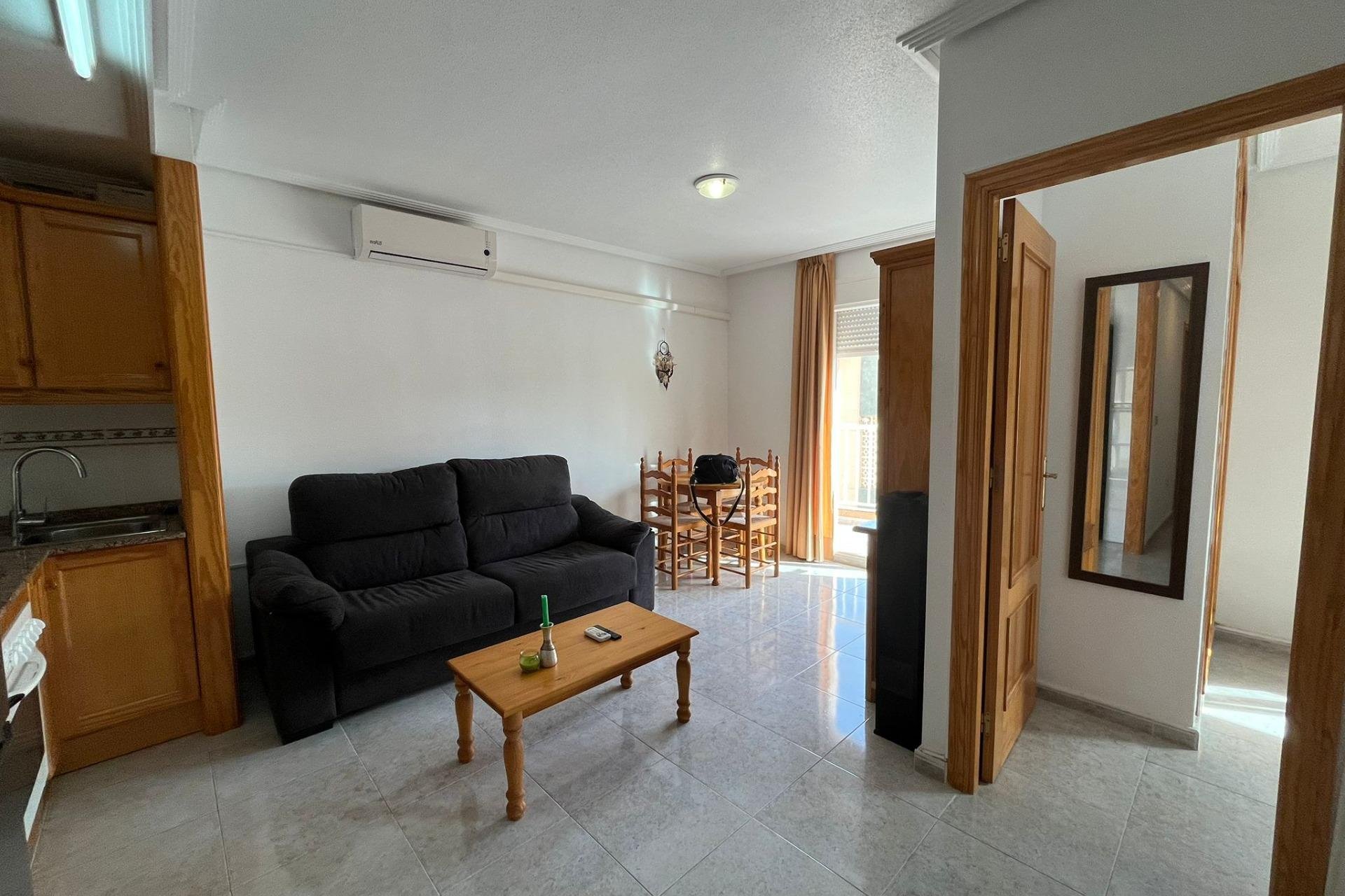 Resale - Apartment - Torrevieja - Cabo cervera