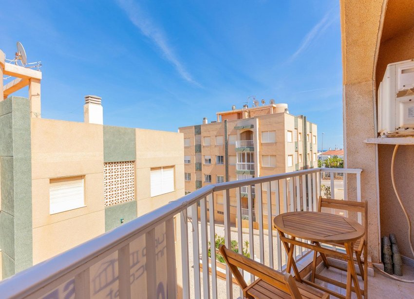 Resale - Apartment - Torrevieja - Cabo Cervera