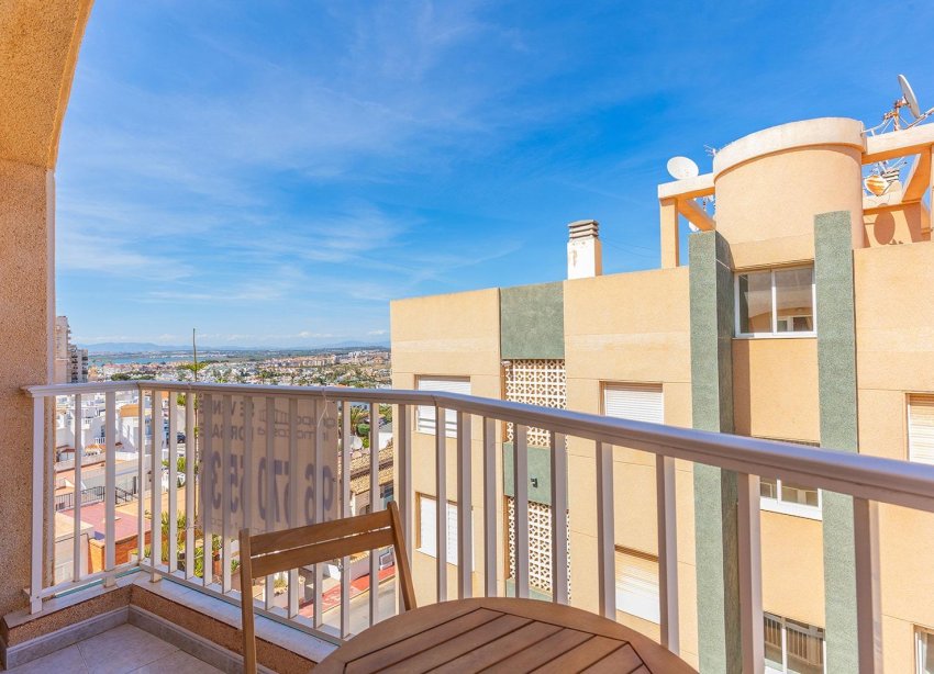 Resale - Apartment - Torrevieja - Cabo Cervera