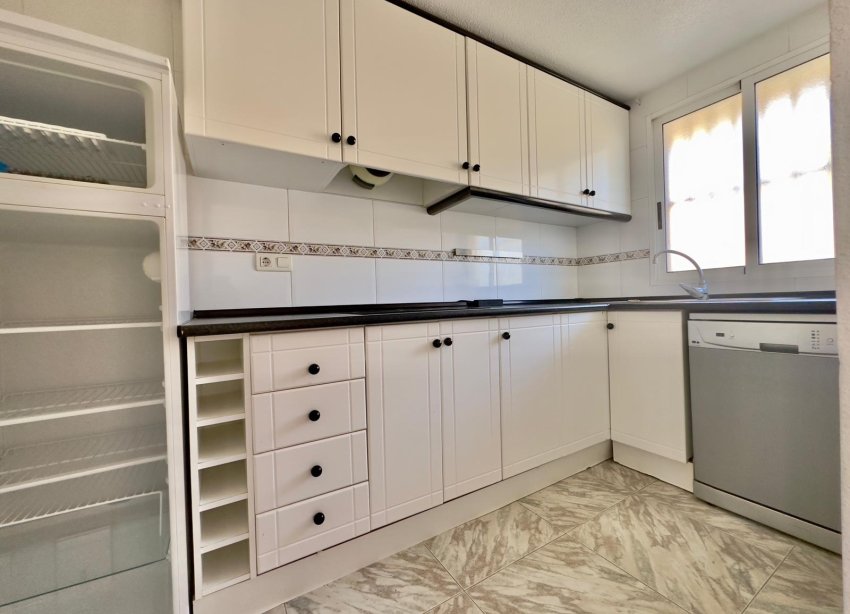 Resale - Apartment - Torrevieja - Cabo cervera