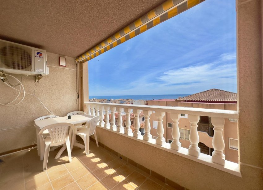 Resale - Apartment - Torrevieja - Cabo cervera