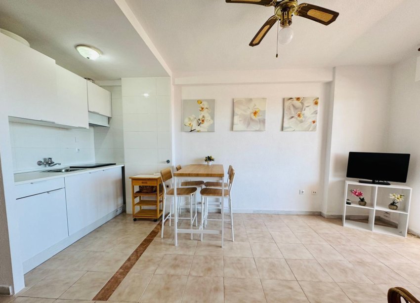 Resale - Apartment - Torrevieja - Cabo Cervera
