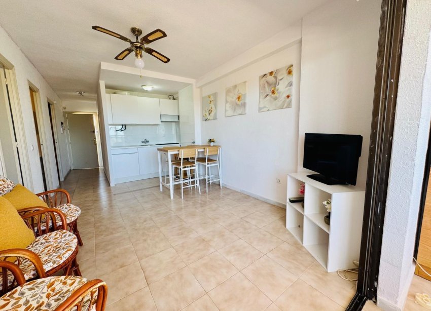 Resale - Apartment - Torrevieja - Cabo Cervera