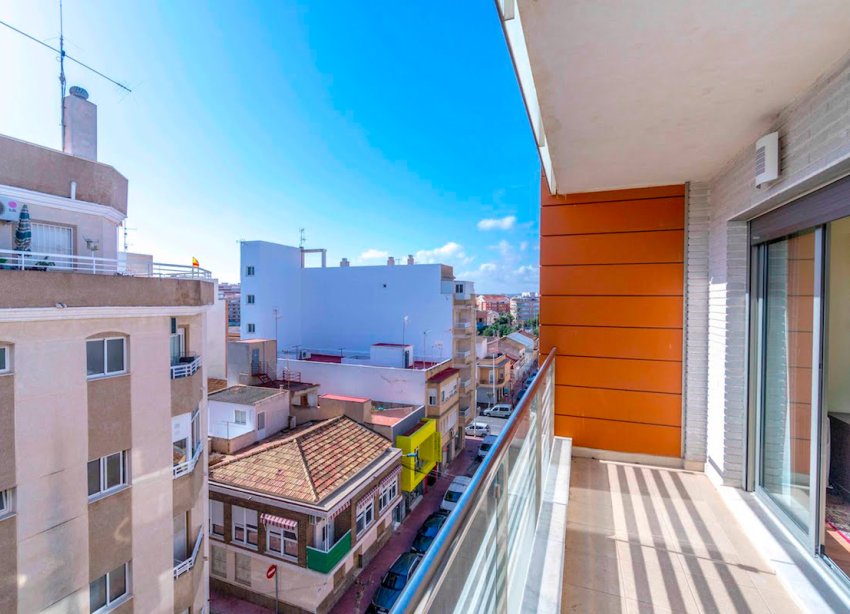 Resale - Apartment - Torrevieja - Center