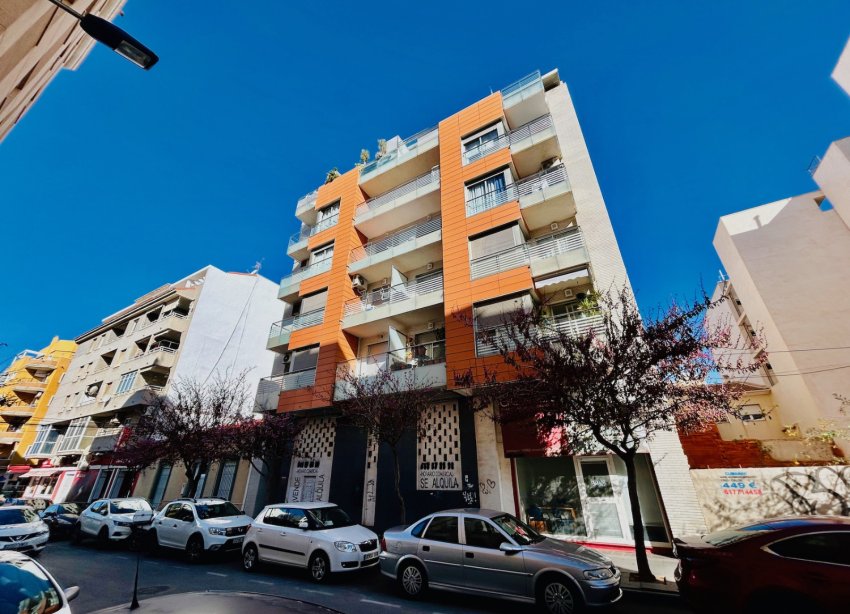 Resale - Apartment - Torrevieja - Center