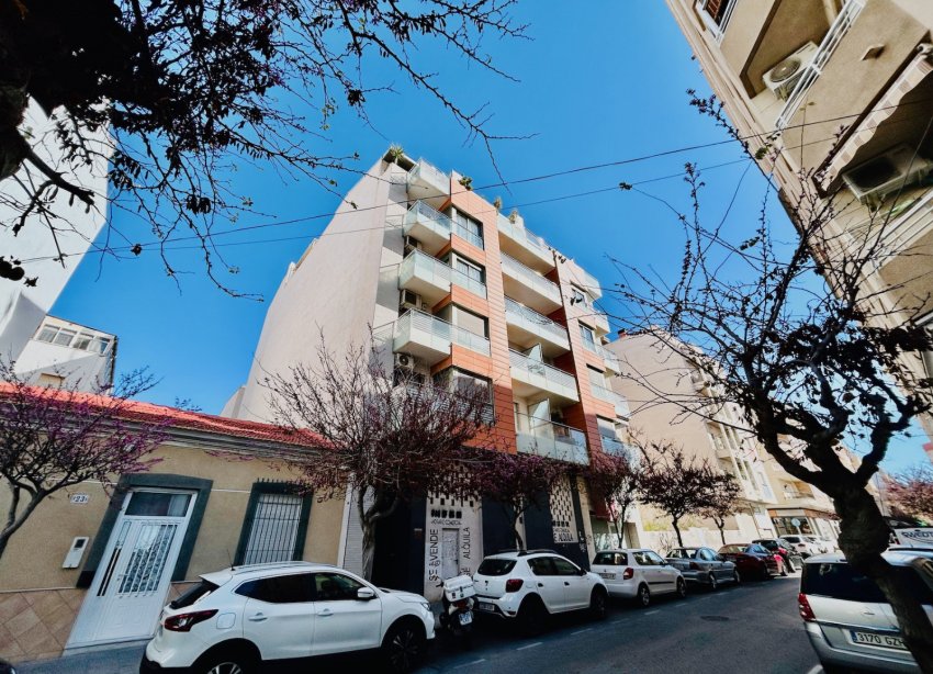 Resale - Apartment - Torrevieja - Center