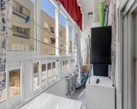 Resale - Apartment - Torrevieja - Centro - Muelle Pesquero