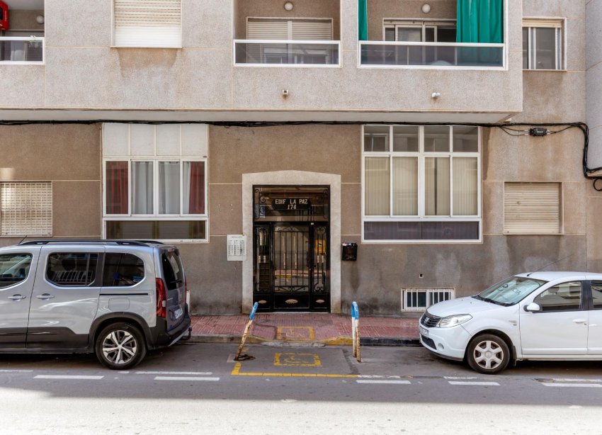 Resale - Apartment - Torrevieja - Centro - Muelle Pesquero