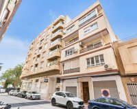 Resale - Apartment - Torrevieja - Centro - Muelle Pesquero