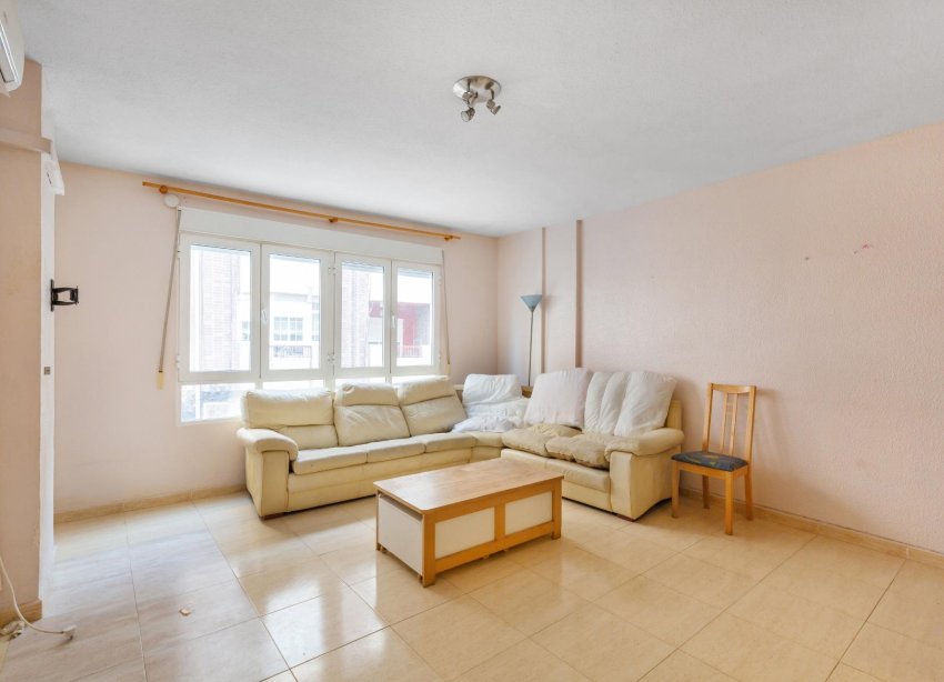 Resale - Apartment - Torrevieja - Centro - Muelle Pesquero