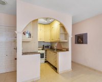 Resale - Apartment - Torrevieja - Centro - Muelle Pesquero
