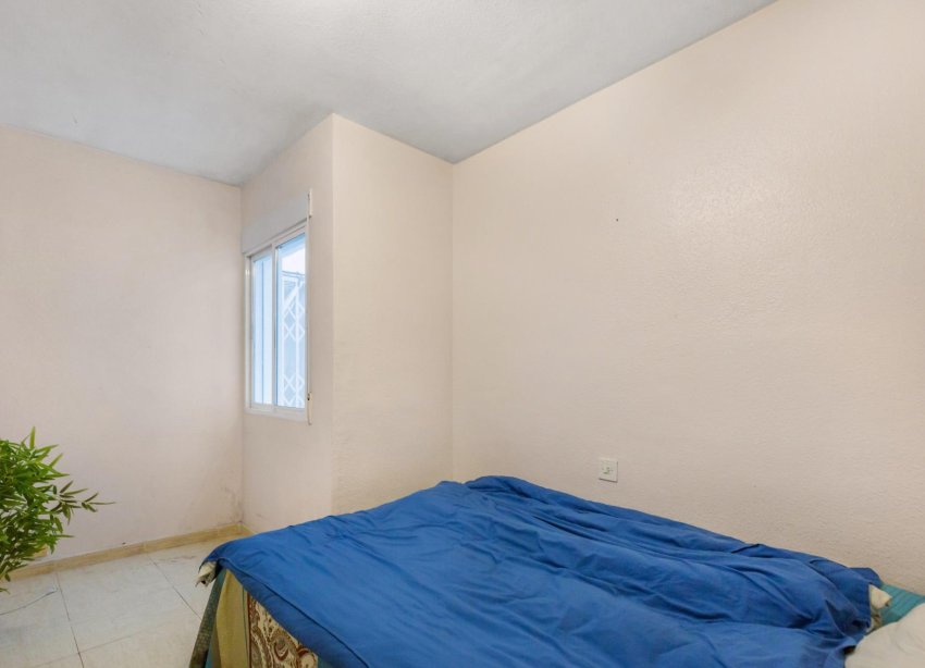 Resale - Apartment - Torrevieja - Centro - Muelle Pesquero