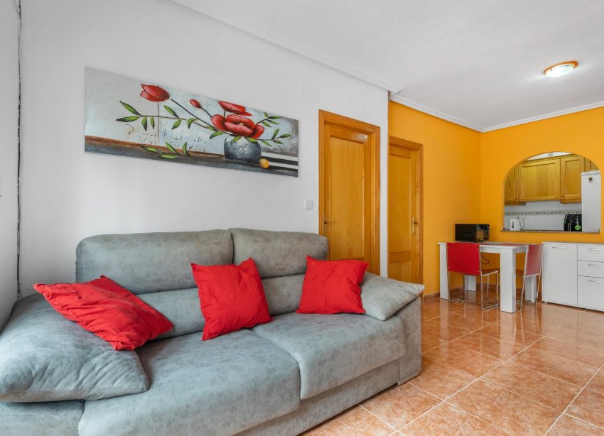 Resale - Apartment - Torrevieja - Centro - Muelle Pesquero