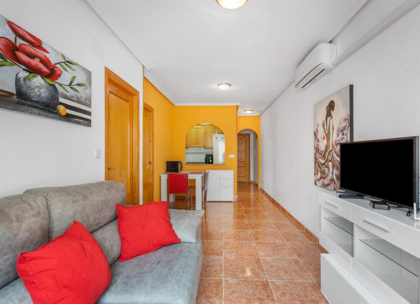 Resale - Apartment - Torrevieja - Centro - Muelle Pesquero