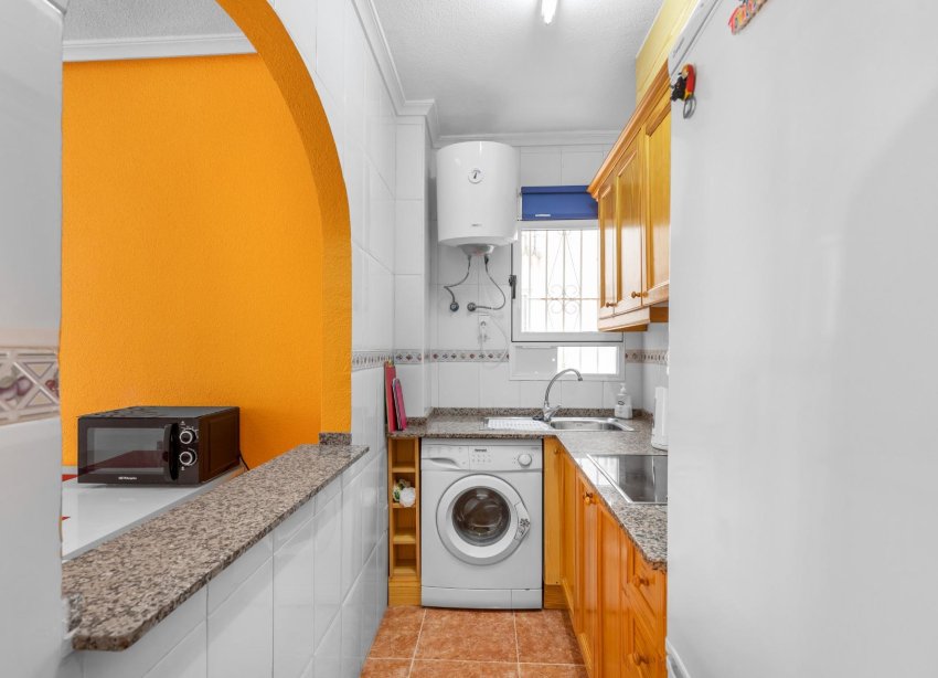 Resale - Apartment - Torrevieja - Centro - Muelle Pesquero