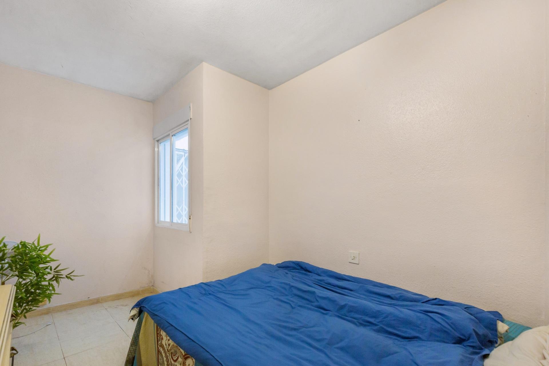 Resale - Apartment - Torrevieja - Centro - Muelle Pesquero