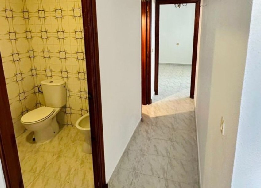 Resale - Apartment - Torrevieja Centro - Torrevieja