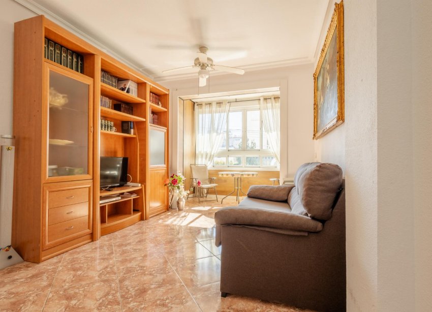 Resale - Apartment - Torrevieja - Centro