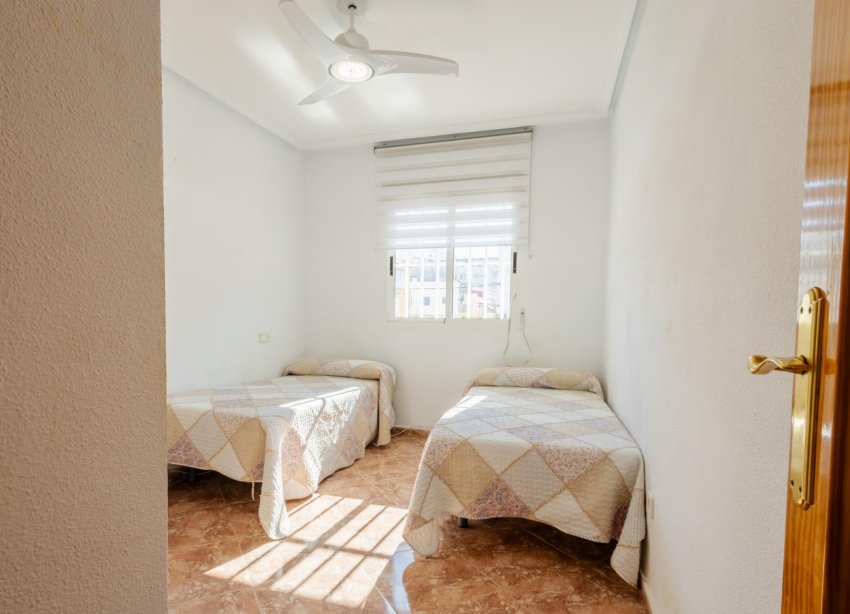 Resale - Apartment - Torrevieja - Centro