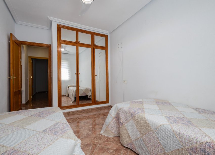 Resale - Apartment - Torrevieja - Centro