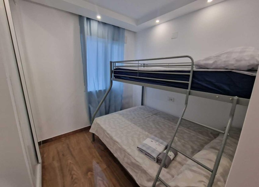 Resale - Apartment - Torrevieja - Centro