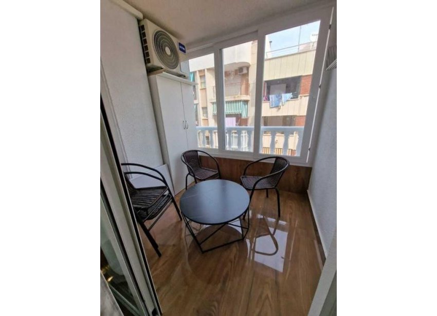 Resale - Apartment - Torrevieja - Centro