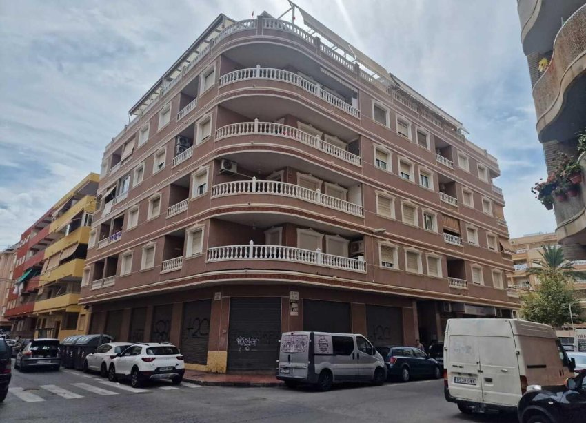 Resale - Apartment - Torrevieja - Centro