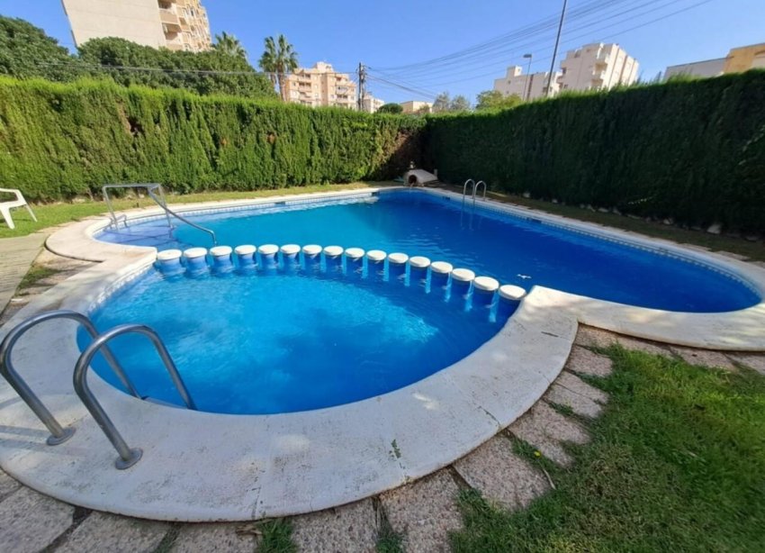 Resale - Apartment - Torrevieja - Centro