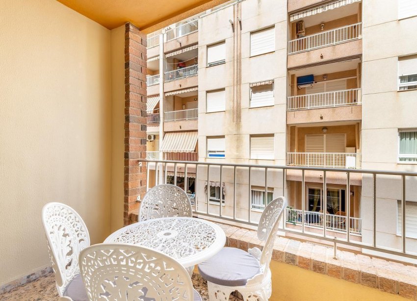 Resale - Apartment - Torrevieja - Centro